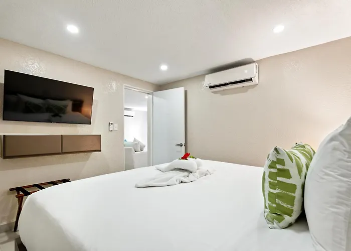 Hotel Bananas On The 3*