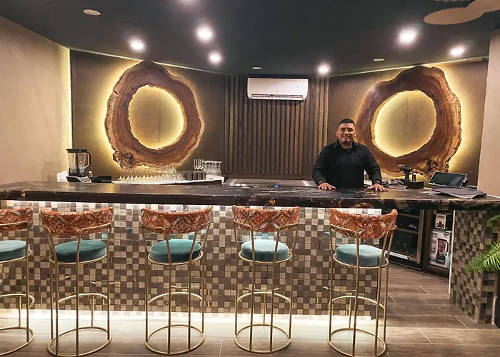 Hotel Bananas On The