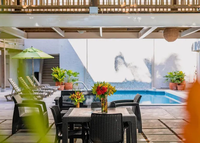 Bananas On The Hotel San Pedro (Ambergris Caye)